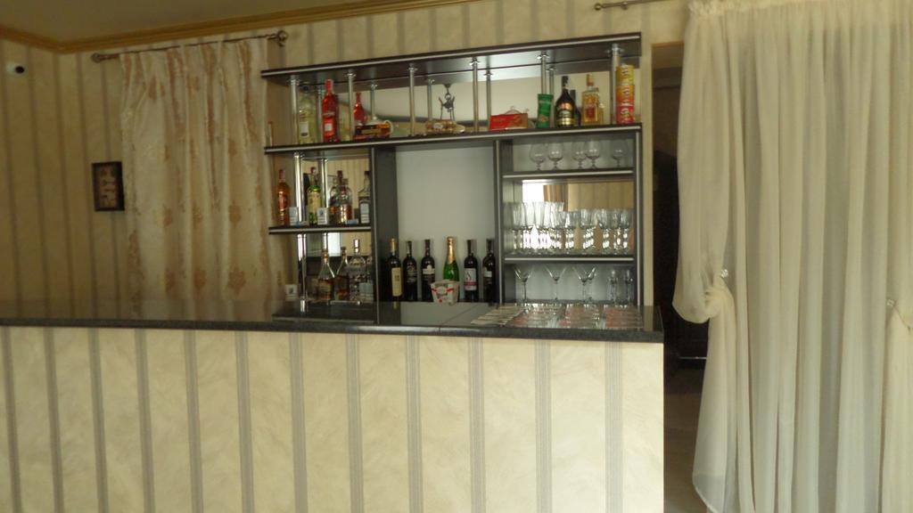 Royal Hotel Harkov Kültér fotó