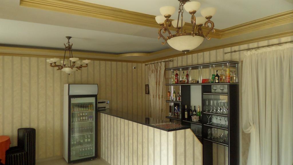 Royal Hotel Harkov Kültér fotó