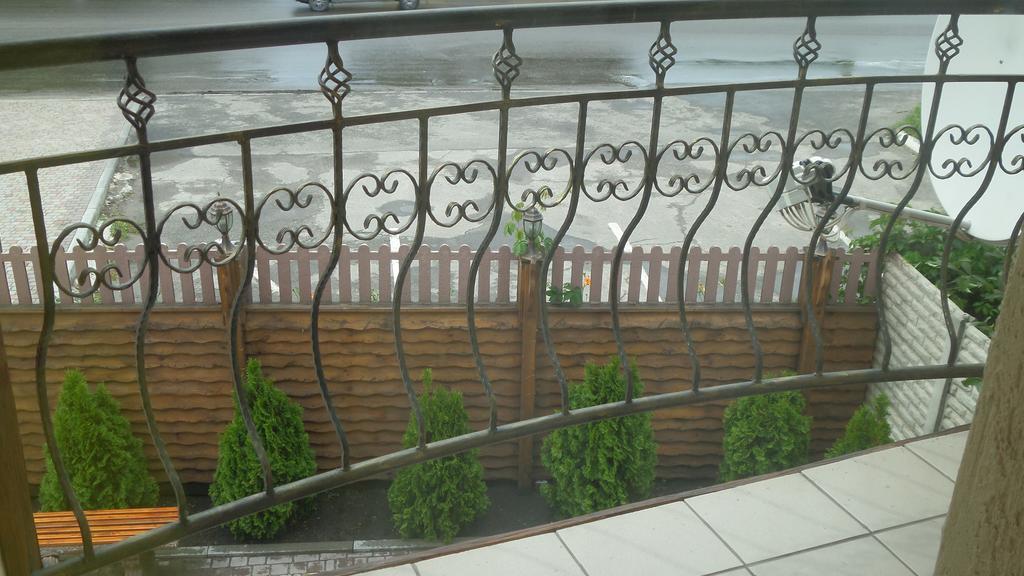 Royal Hotel Harkov Szoba fotó