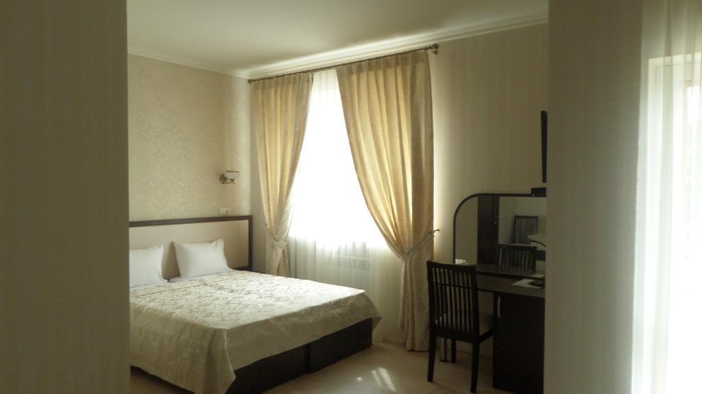 Royal Hotel Harkov Szoba fotó